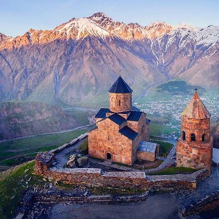 Guest House Dodo Kazbegi Eksteriør billede